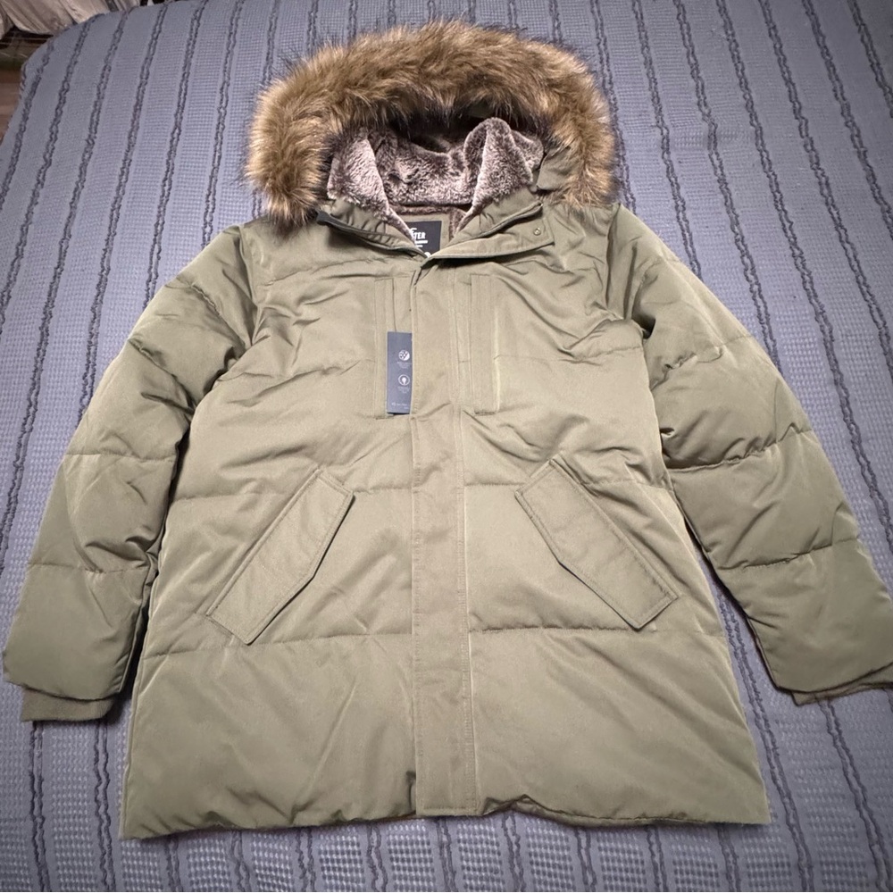 Hollister Ultimate Puffer Jacket